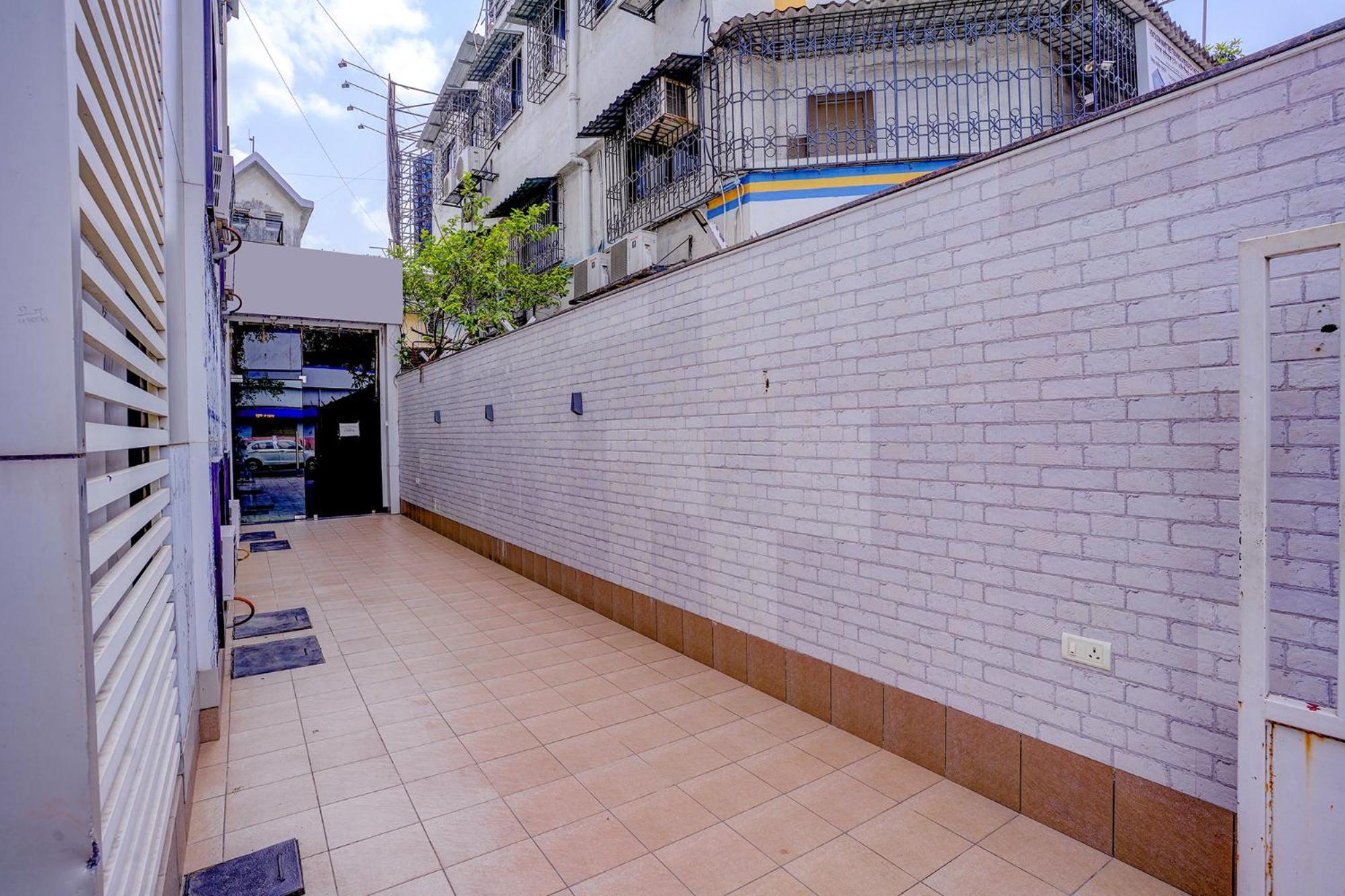 Fabhotel Starwood Residency - Behind Bmw Car Showroom Navi Mumbai Exterior photo