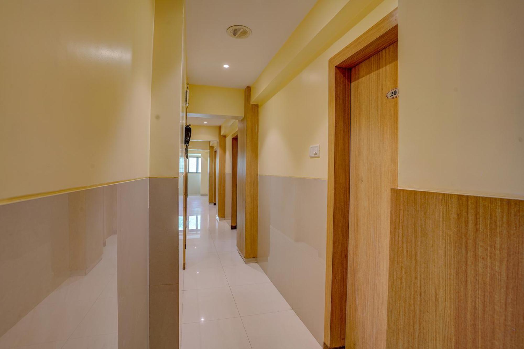 Fabhotel Starwood Residency - Behind Bmw Car Showroom Navi Mumbai Exterior photo